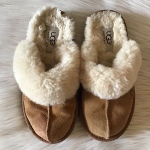 (See Measurements & Size Chart) they fit a child that wears a preschool size 1-2